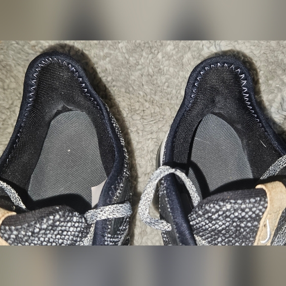 Nike Air Max Sequent 3 Women's Shoes size 6.5 Sneakers Gray Black White Trainers - Picture 10 of 15